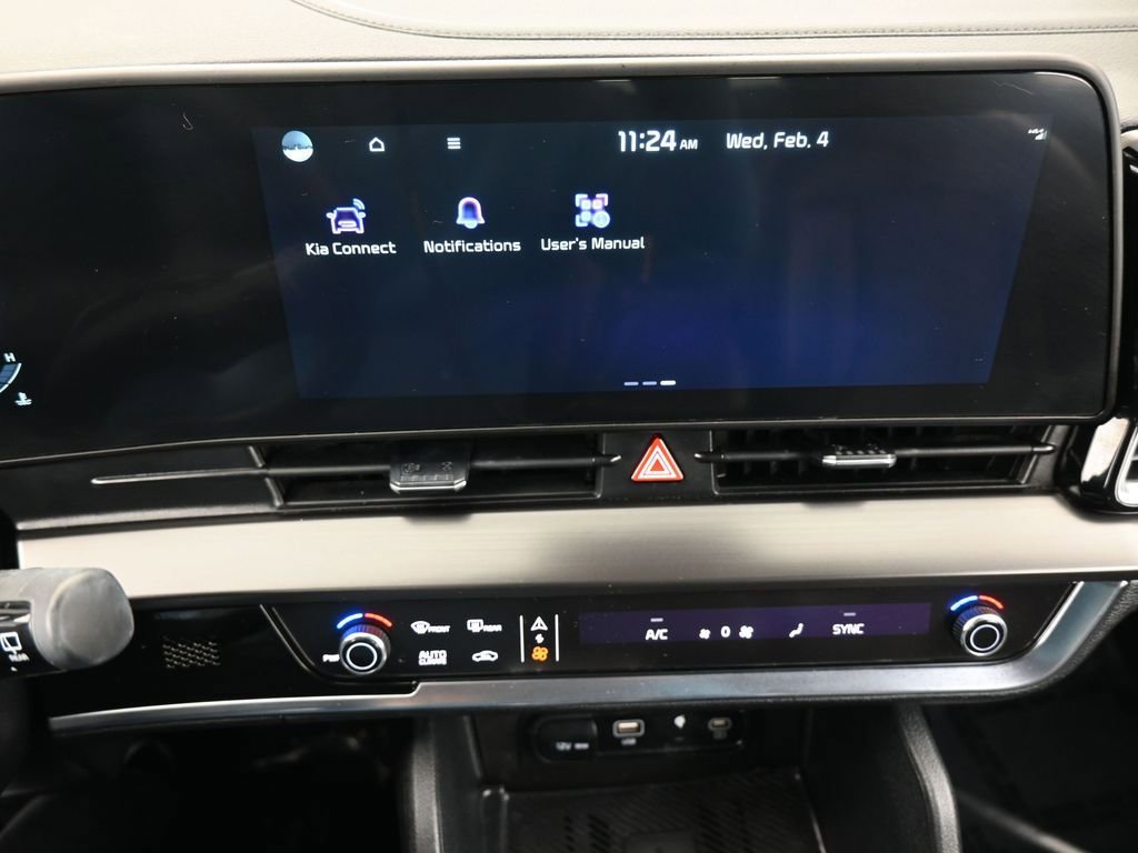 Used 2025 Kia Sportage EX image 23