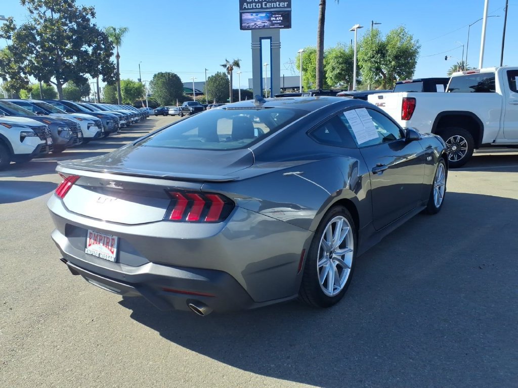 Used 2025 Ford Mustang GT Premium RWD image 4