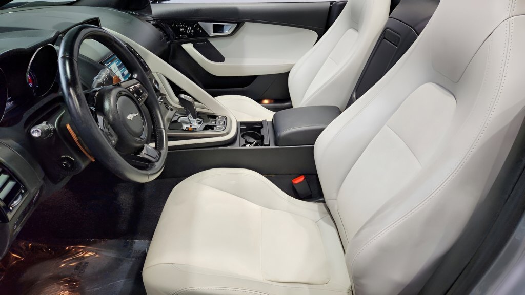 Used 2015 Jaguar F-TYPE S RWD image 23
