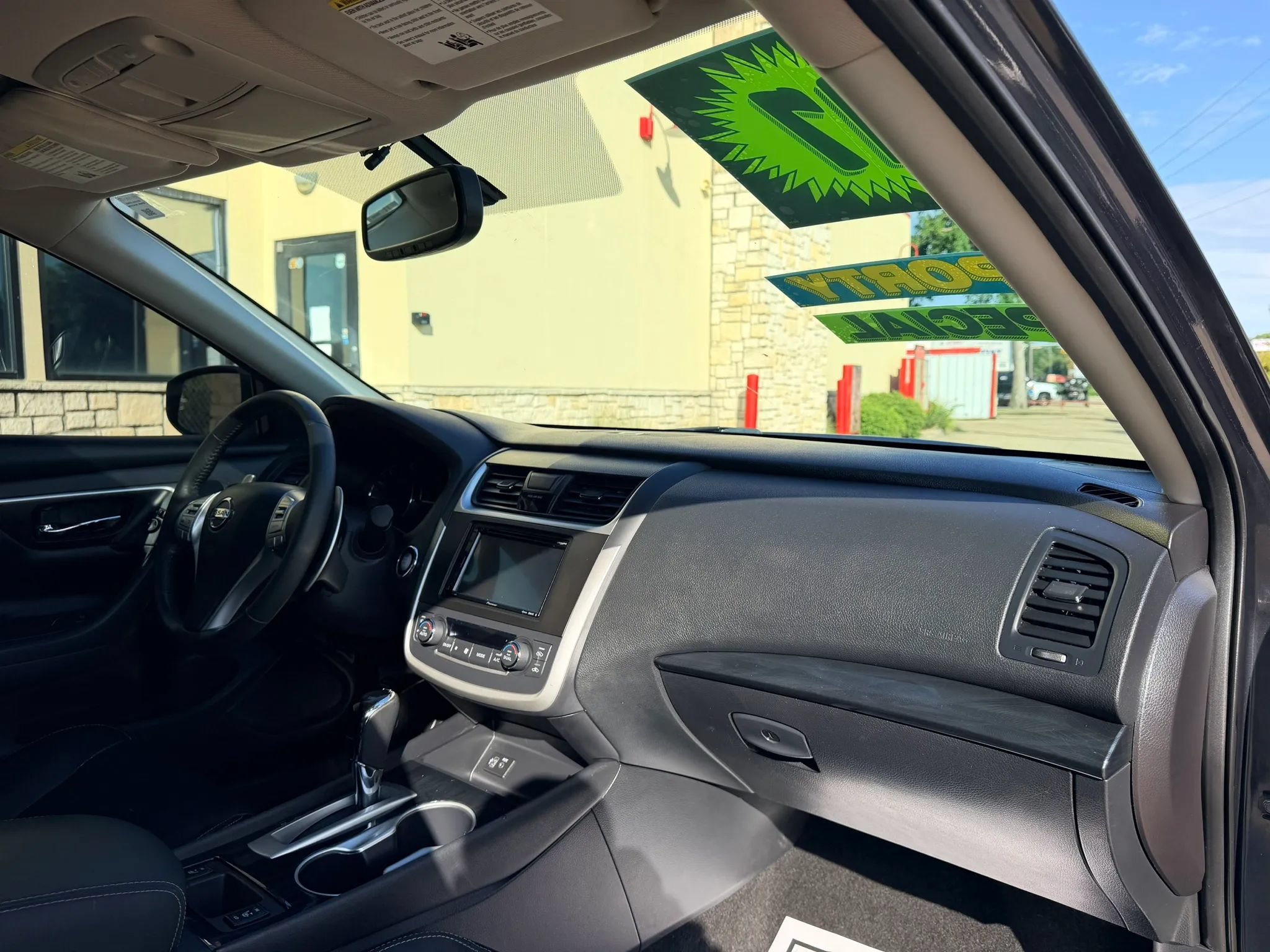 Used 2017 Nissan Altima 3.5 SL FWD image 12