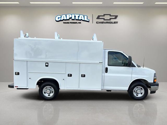 New 2025 Chevrolet Express 3500 w/ Power Convenience Package RWD image 13