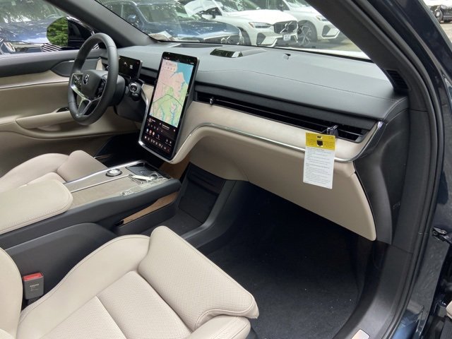 New 2025 Volvo EX90 Ultra image 18