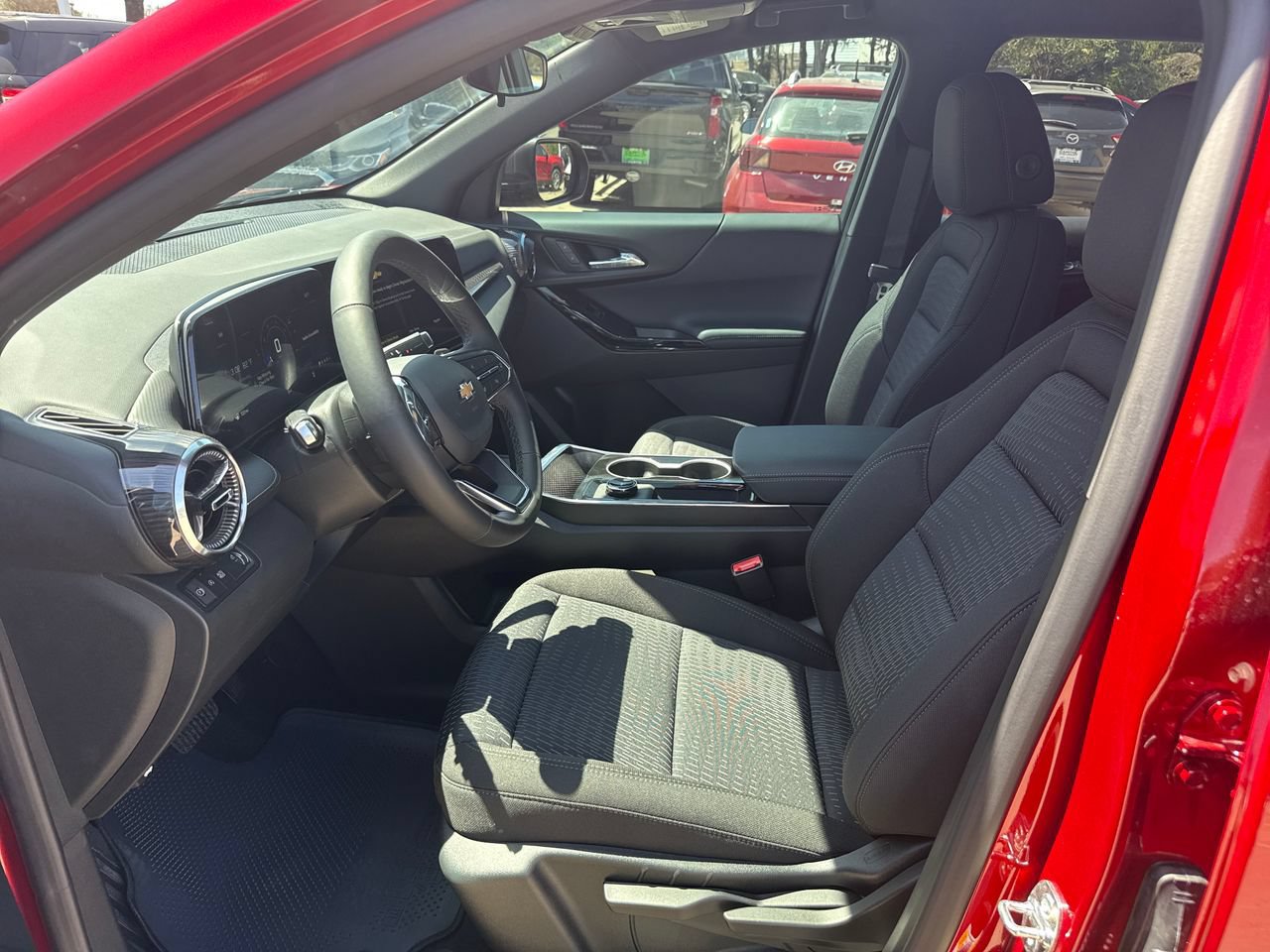 New 2027 Chevrolet Equinox LT FWD image 9