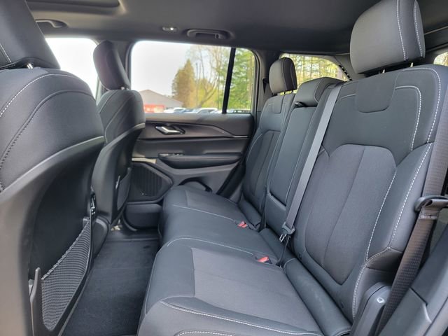 Certified 2024 Jeep Grand Cherokee Laredo X w/ Luxury Tech Group I AWD/4WD image 21