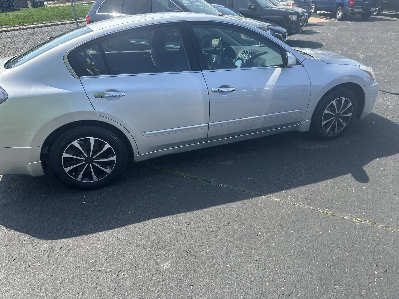 Used 2012 Nissan Altima 2.5 S image 2