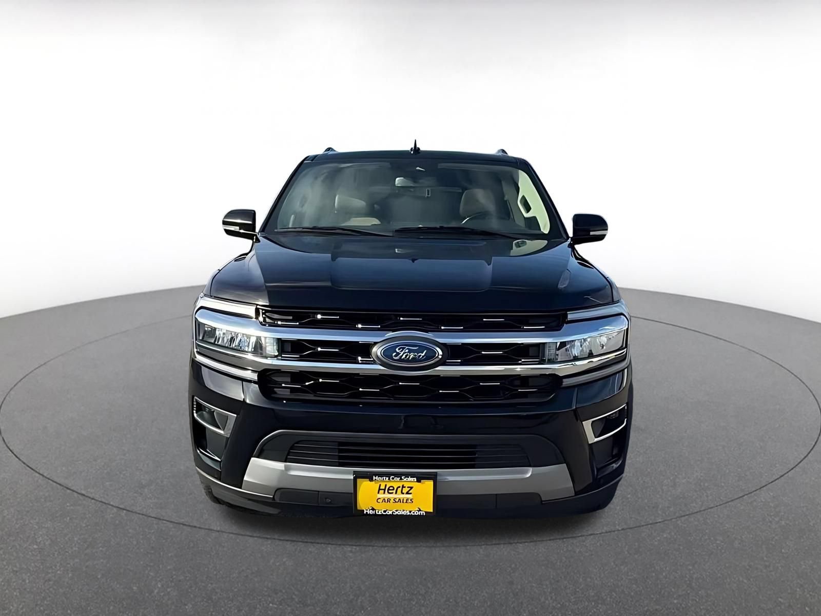 Used 2024 Ford Expedition Limited AWD/4WD image 4