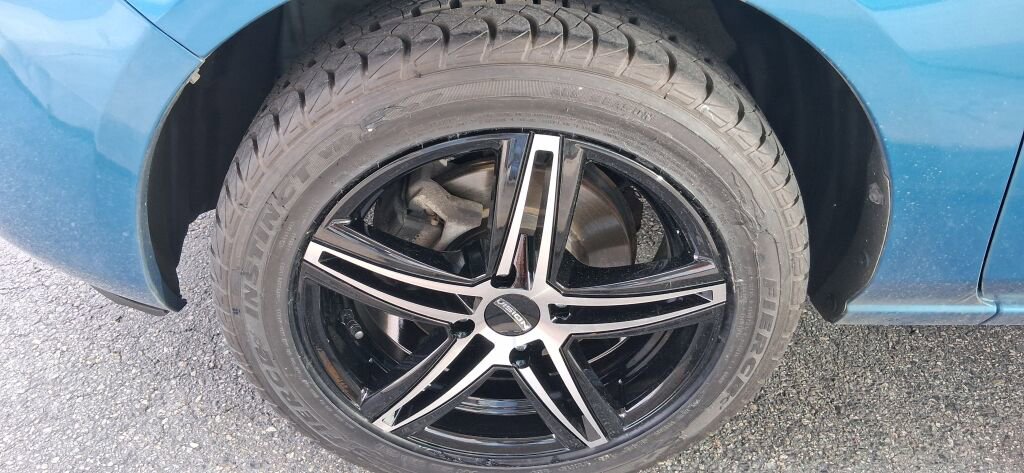 Used 2011 MAZDA MAZDA2 Touring image 8