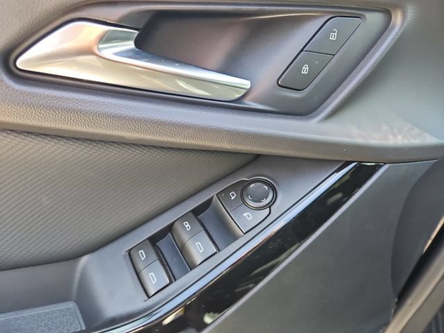New 2026 Chevrolet Equinox LT w/ Safety and Technology Package FWD image 14