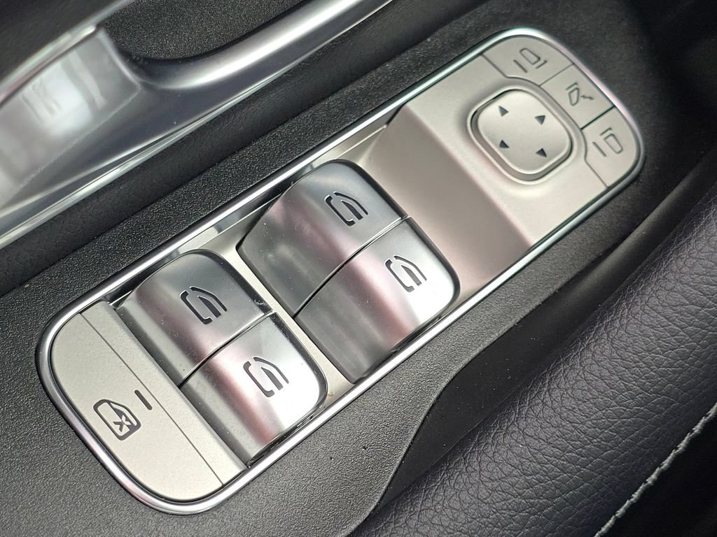Used 2026 Mercedes-Benz GLS 450 4MATIC image 30