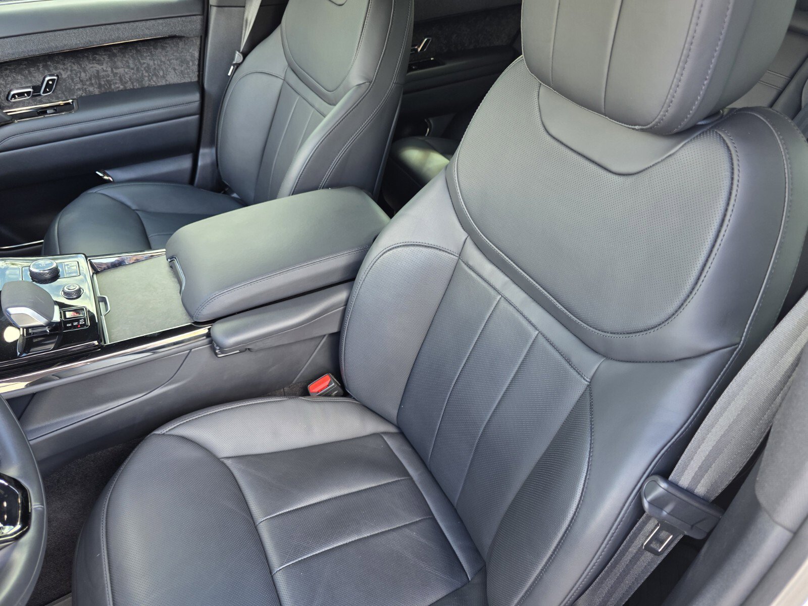 Certified 2023 Land Rover Range Rover Sport SE Dynamic image 12