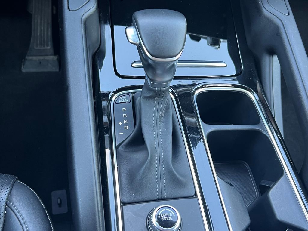 Used 2025 Kia Telluride S image 32