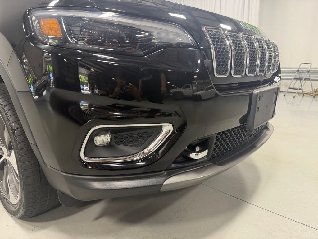 Used 2022 Jeep Cherokee Limited w/ Elite Package AWD/4WD image 11