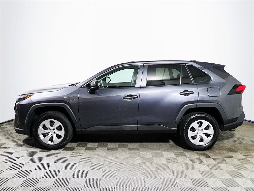 Used 2024 Toyota RAV4 LE image 5