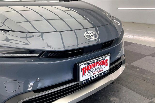 Used 2026 Toyota Prius Plug-In Hybrid FWD image 31