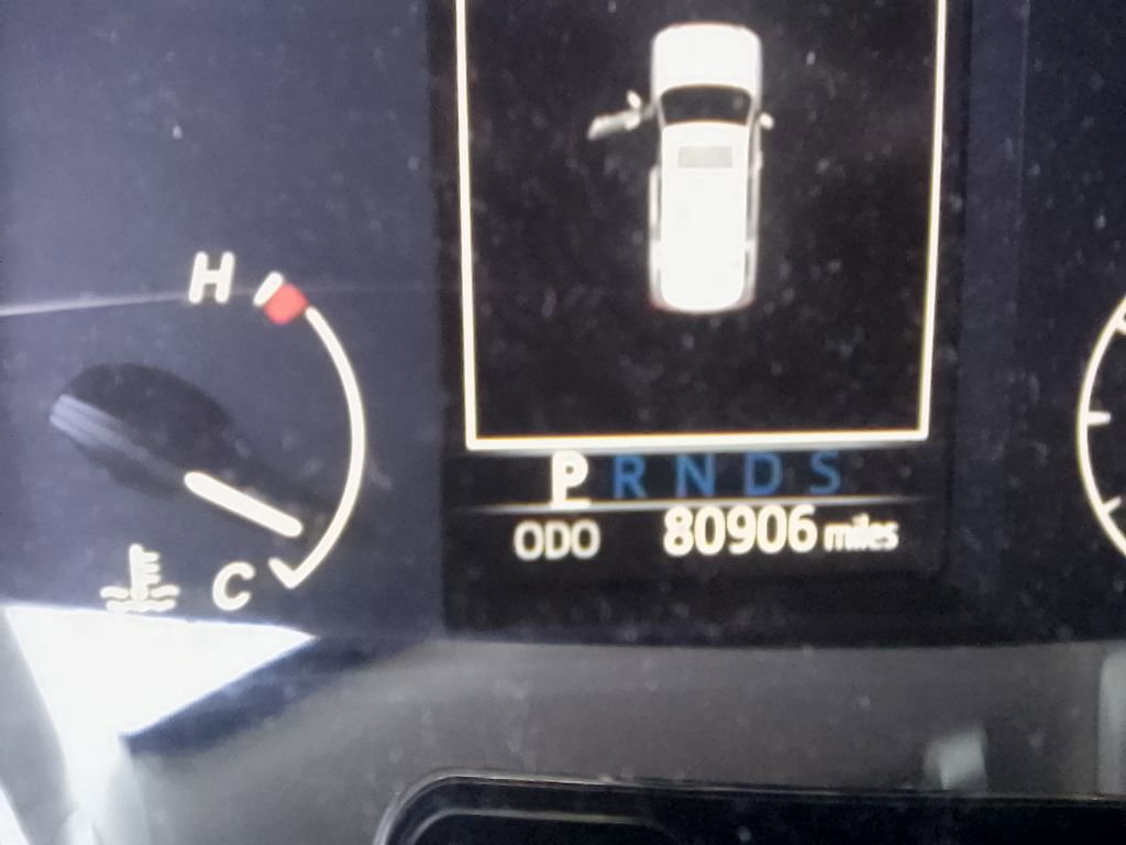 Used 2021 Toyota Sequoia Platinum image 11