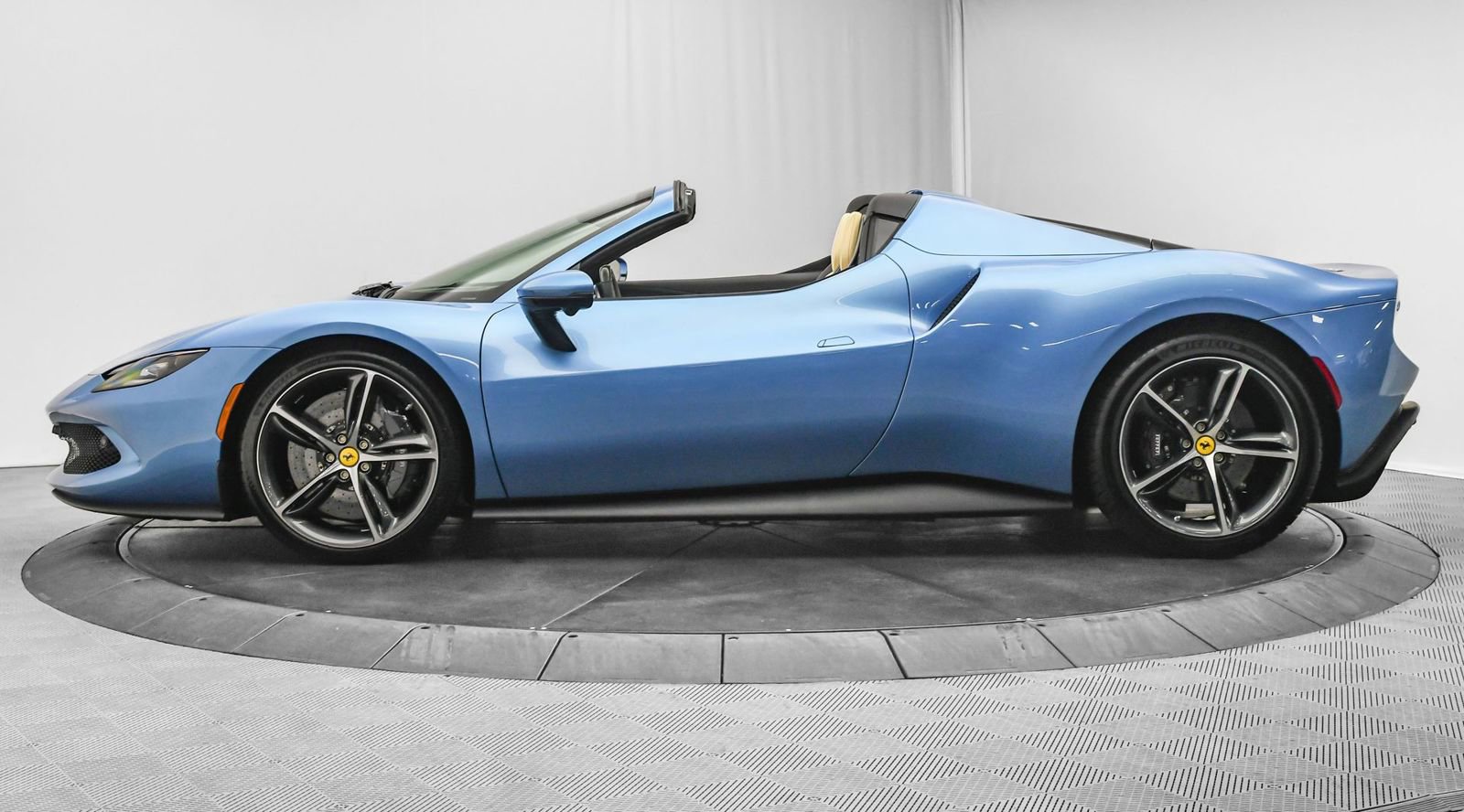 Certified 2024 Ferrari 296 GTS image 5