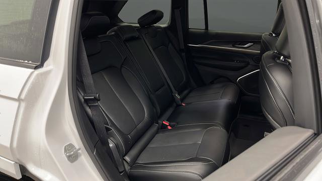 New 2026 Jeep Grand Cherokee Limited AWD/4WD image 26