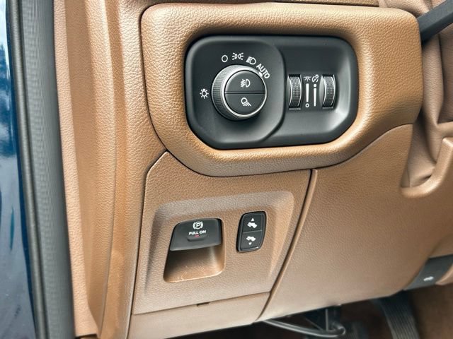 Used 2021 RAM 1500 Laramie AWD/4WD image 23