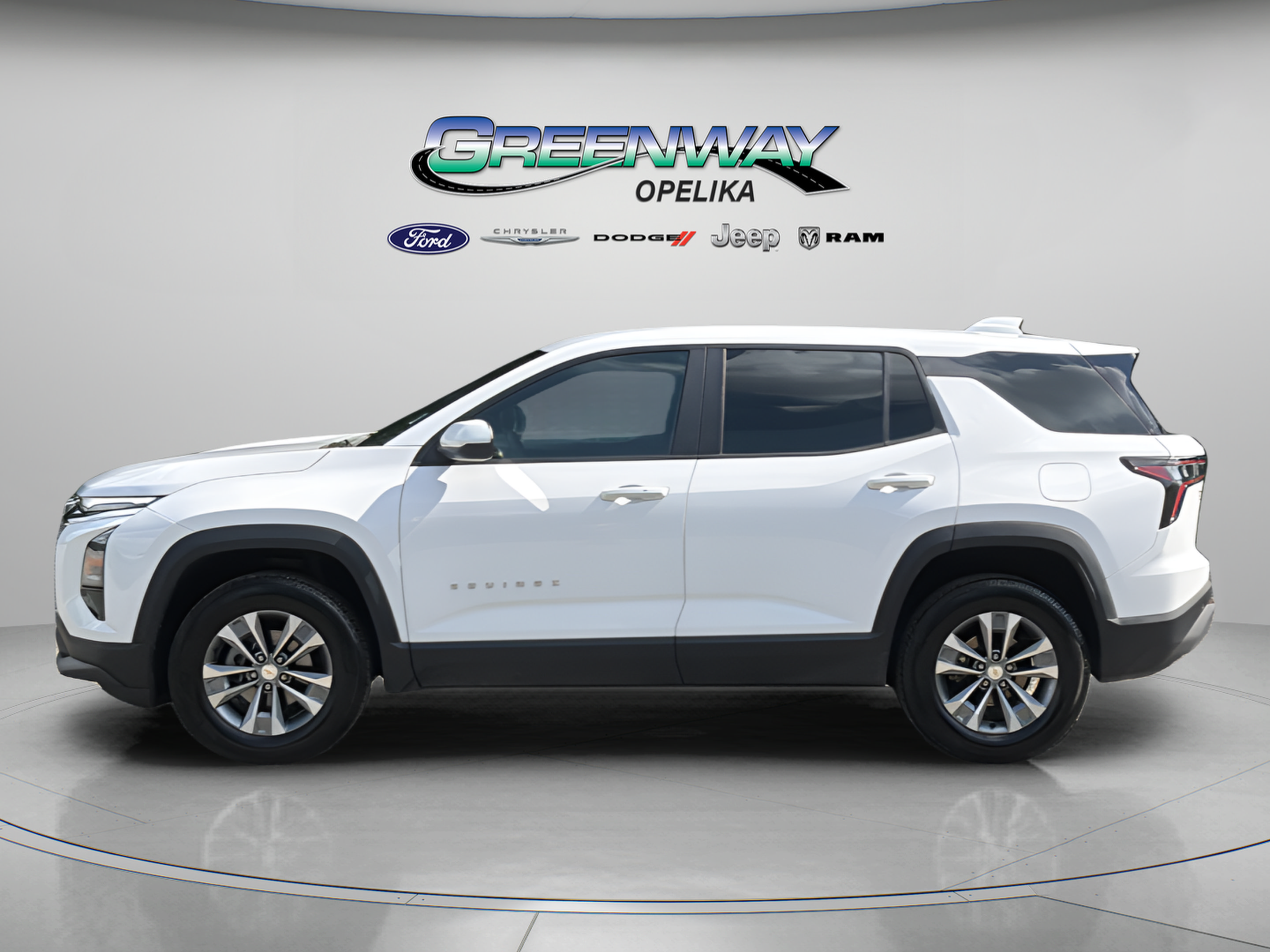 Used 2025 Chevrolet Equinox LT AWD/4WD image 6
