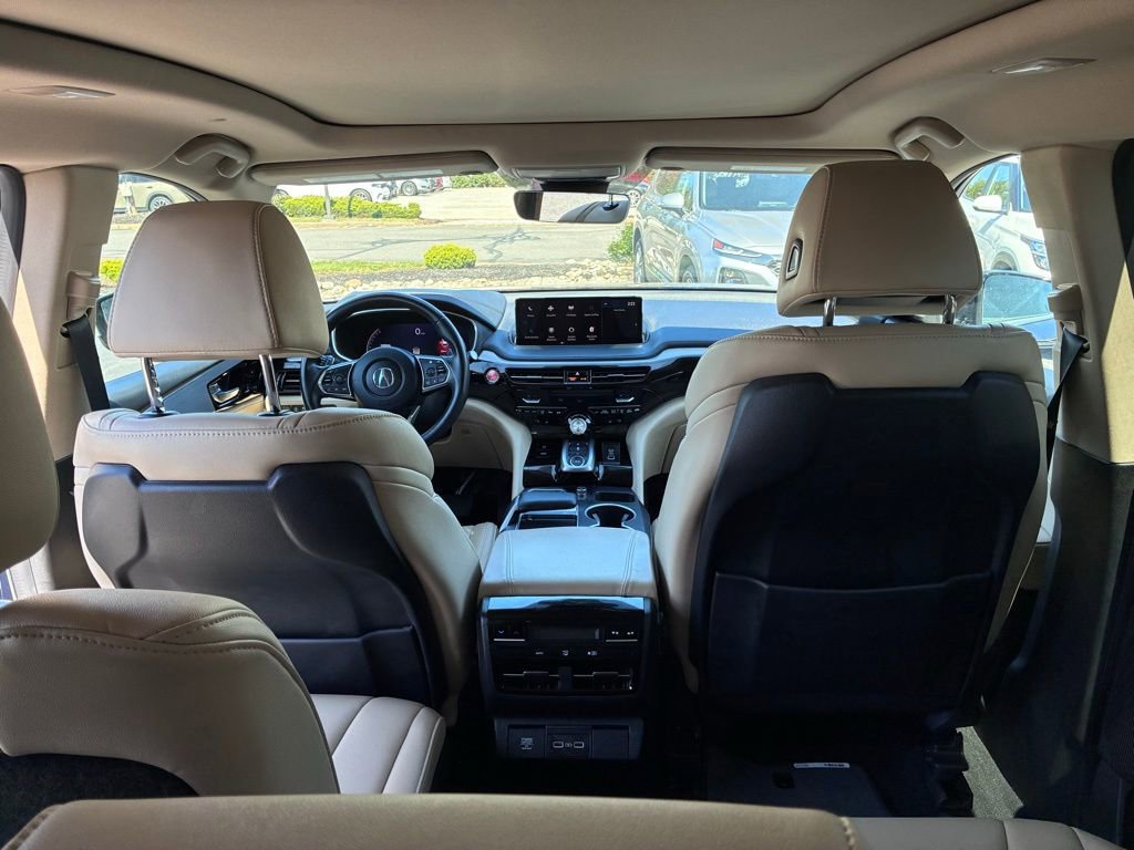 Used 2023 Acura MDX SH-AWD image 17