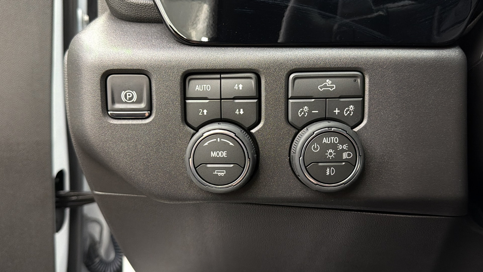 Used 2026 Chevrolet Silverado 1500 LT Trail Boss AWD/4WD image 30