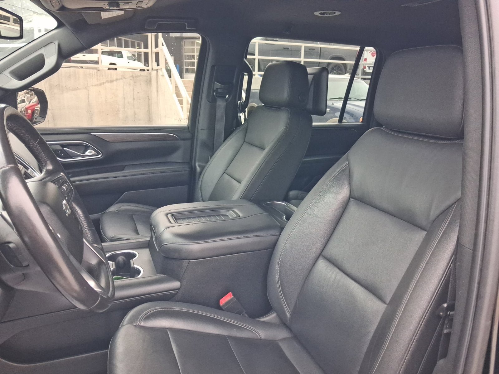 Used 2021 Chevrolet Suburban Z71 w/ Rear Media and Nav Package AWD/4WD image 11