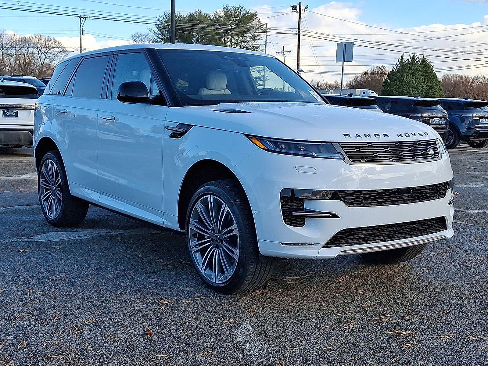 New 2025 Land Rover Range Rover Sport Dynamic SE AWD/4WD image 14