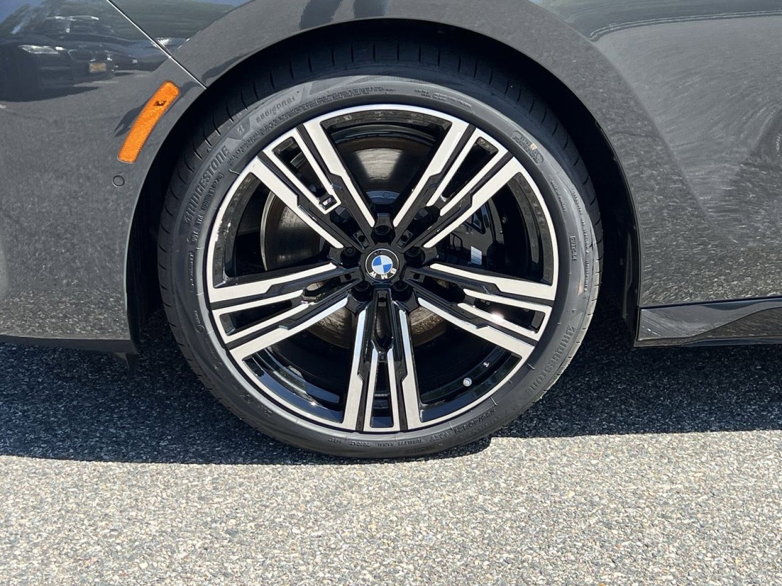 New 2026 BMW 760i xDrive w/ Executive Package AWD/4WD image 9