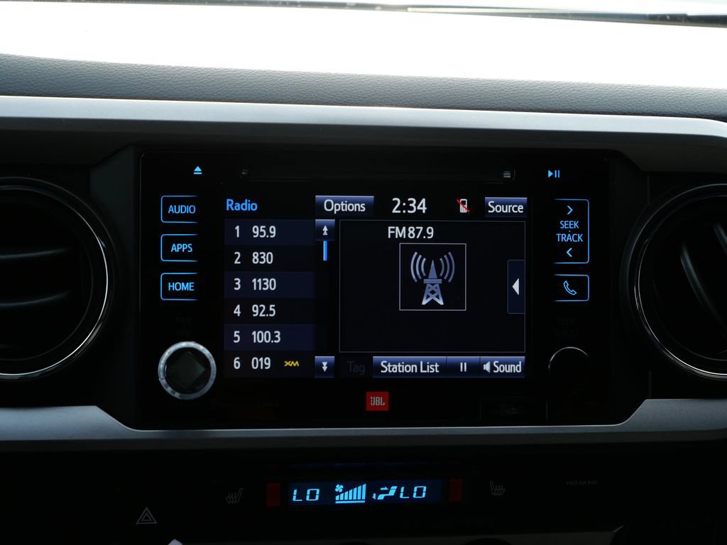 Used 2018 Toyota Tacoma Limited AWD/4WD image 17
