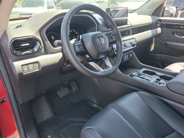 New 2025 Honda Pilot Touring image 21