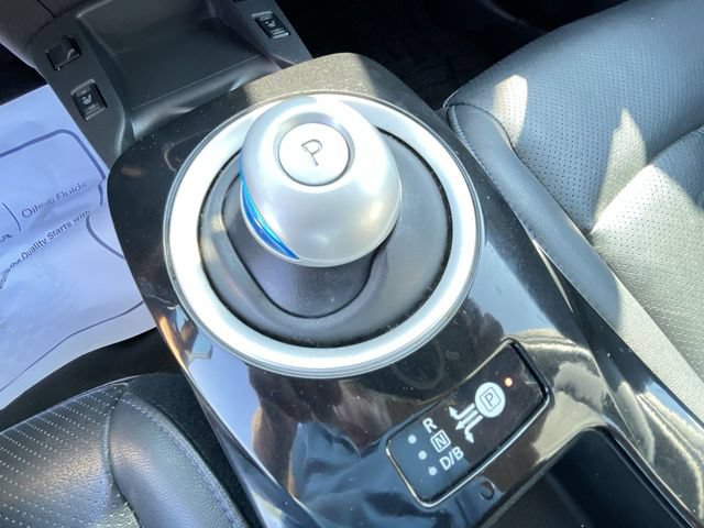 Used 2015 Nissan Leaf SL FWD image 22