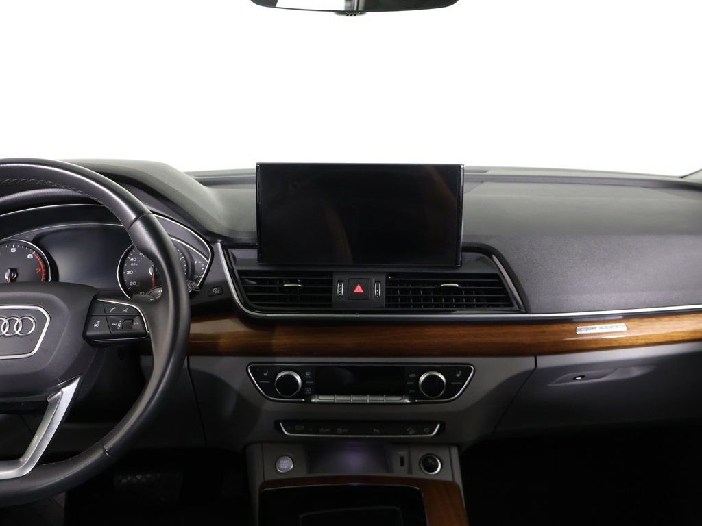 Used 2024 Audi Q5 2.0T Premium w/ Convenience Package image 37