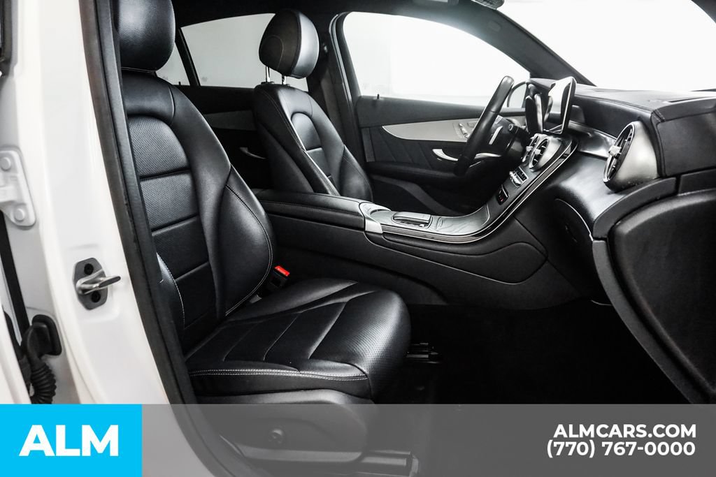 Used 2022 Mercedes-Benz GLC 300 4MATIC Coupe image 19