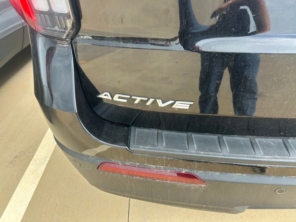 Used 2025 Ford Explorer Active image 7