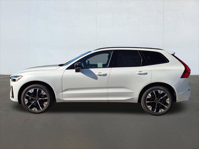 New 2027 Volvo XC60 B5 Plus AWD/4WD image 3