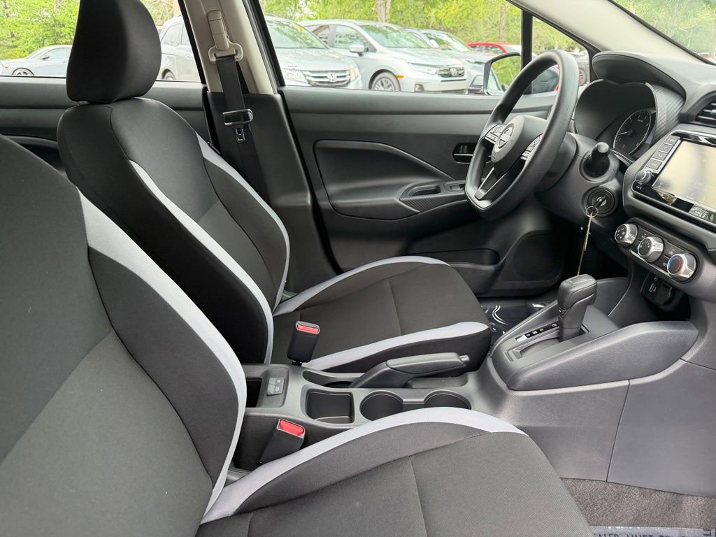 Used 2025 Nissan Versa S w/ Trunk Package FWD image 9