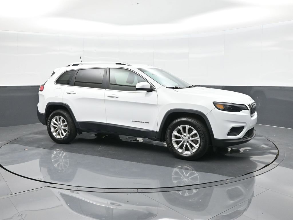 Used 2019 Jeep Cherokee Latitude w/ Popular Appearance Group AWD/4WD image 17