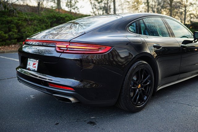 Used 2018 Porsche Panamera 4 image 9