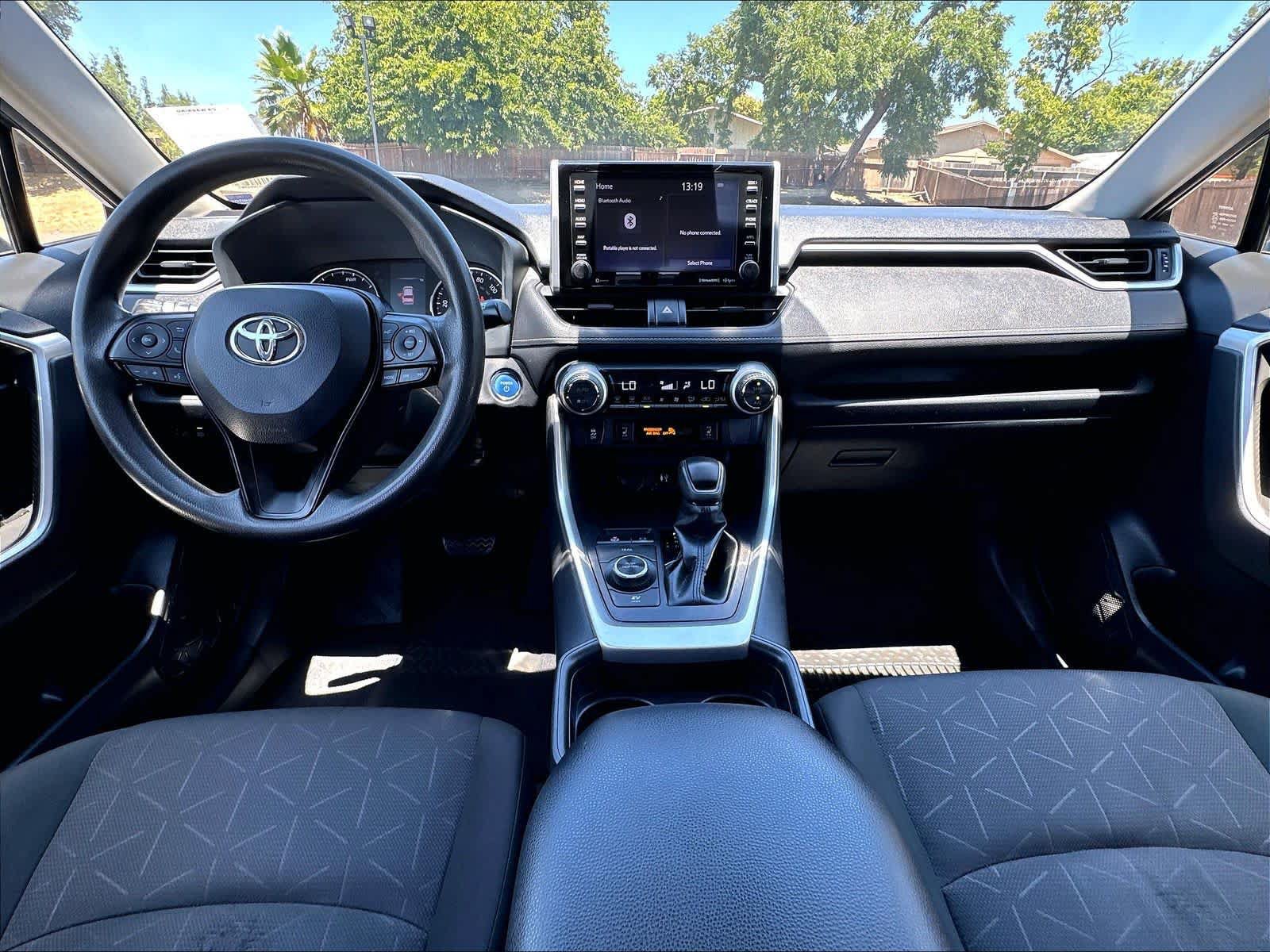 Used 2019 Toyota RAV4 XLE w/ Convenience Package AWD/4WD image 18