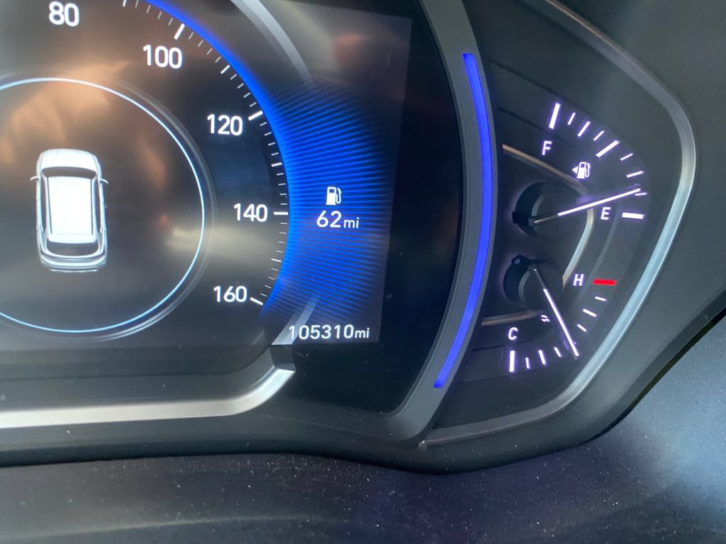 Used 2019 Hyundai Santa Fe SEL FWD image 15