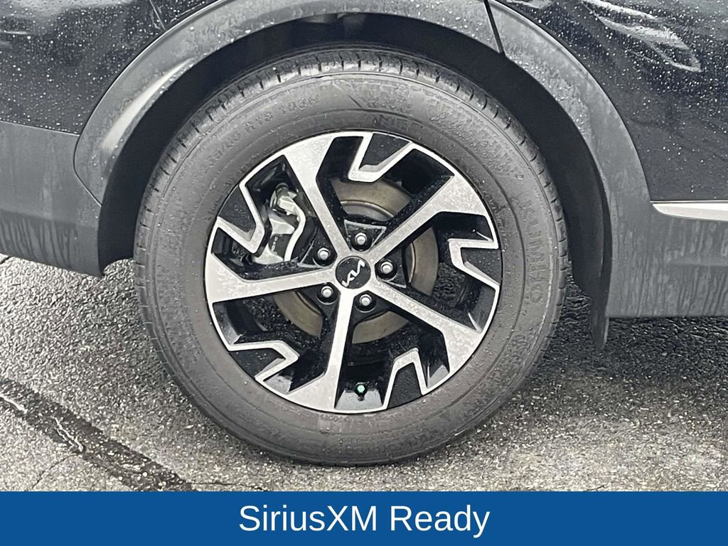 Used 2024 Kia Sportage EX image 10
