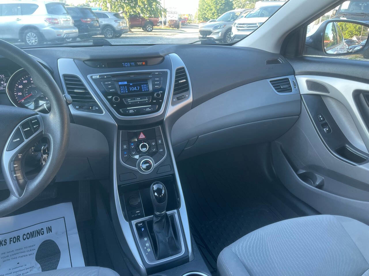 Used 2015 Hyundai Elantra SE FWD image 22