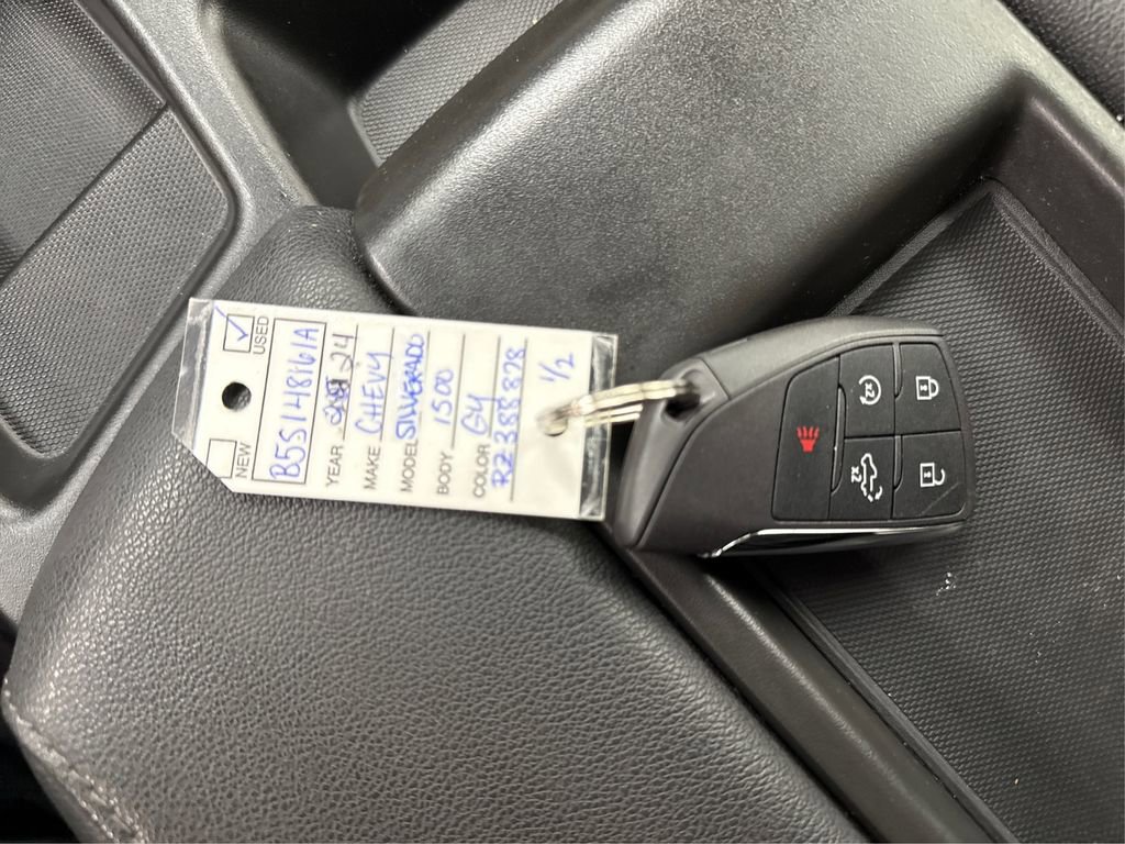 Used 2024 Chevrolet Silverado 1500 LT image 39