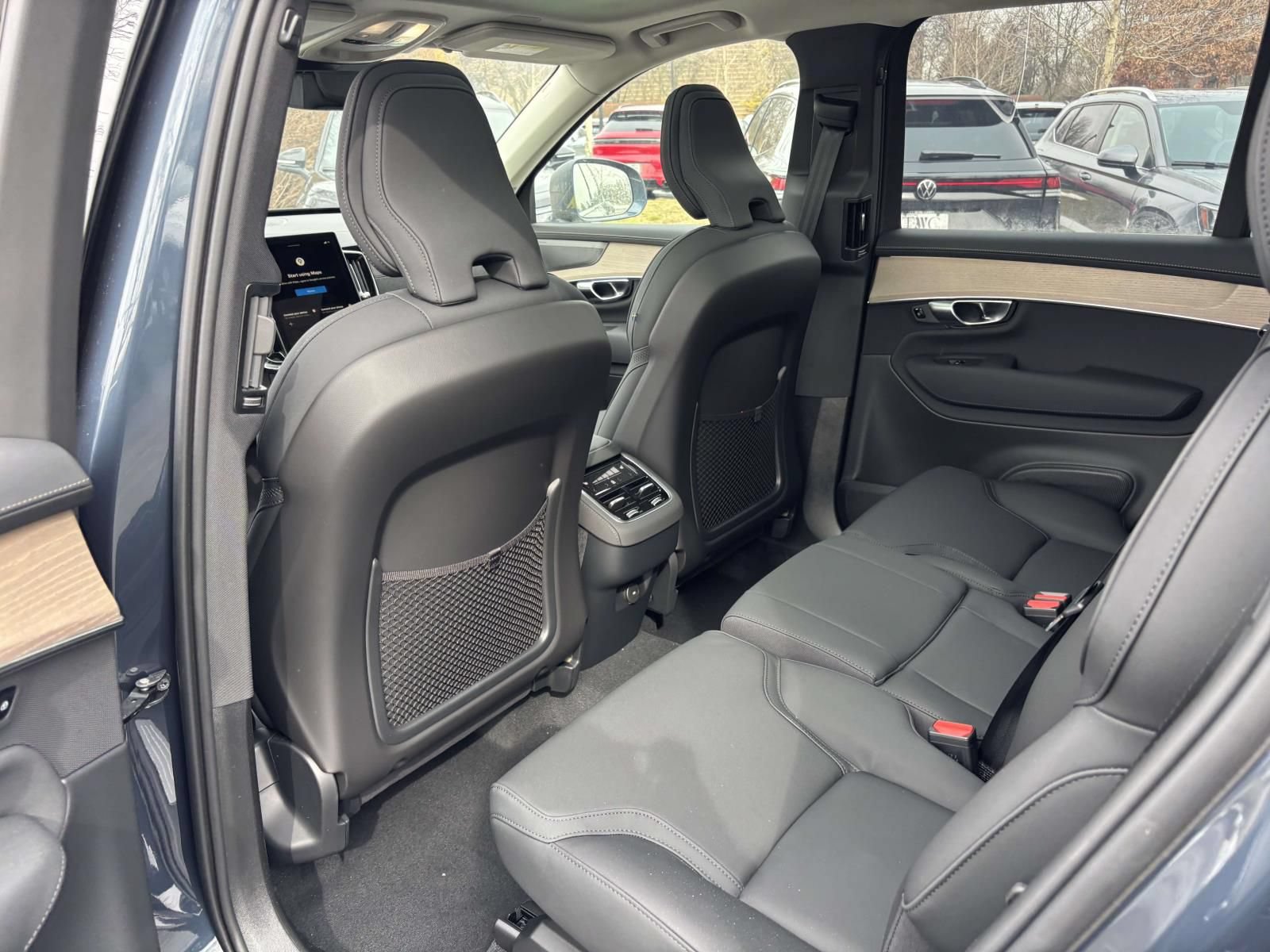 New 2026 Volvo XC90 B6 Plus w/ Protection Package Premier AWD/4WD image 27