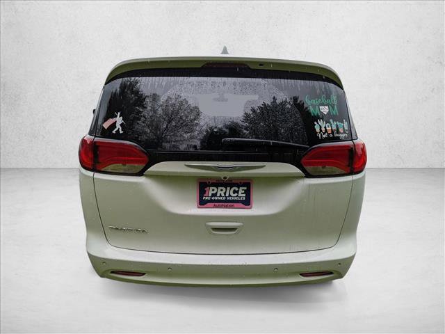 Used 2018 Chrysler Pacifica LX FWD image 6