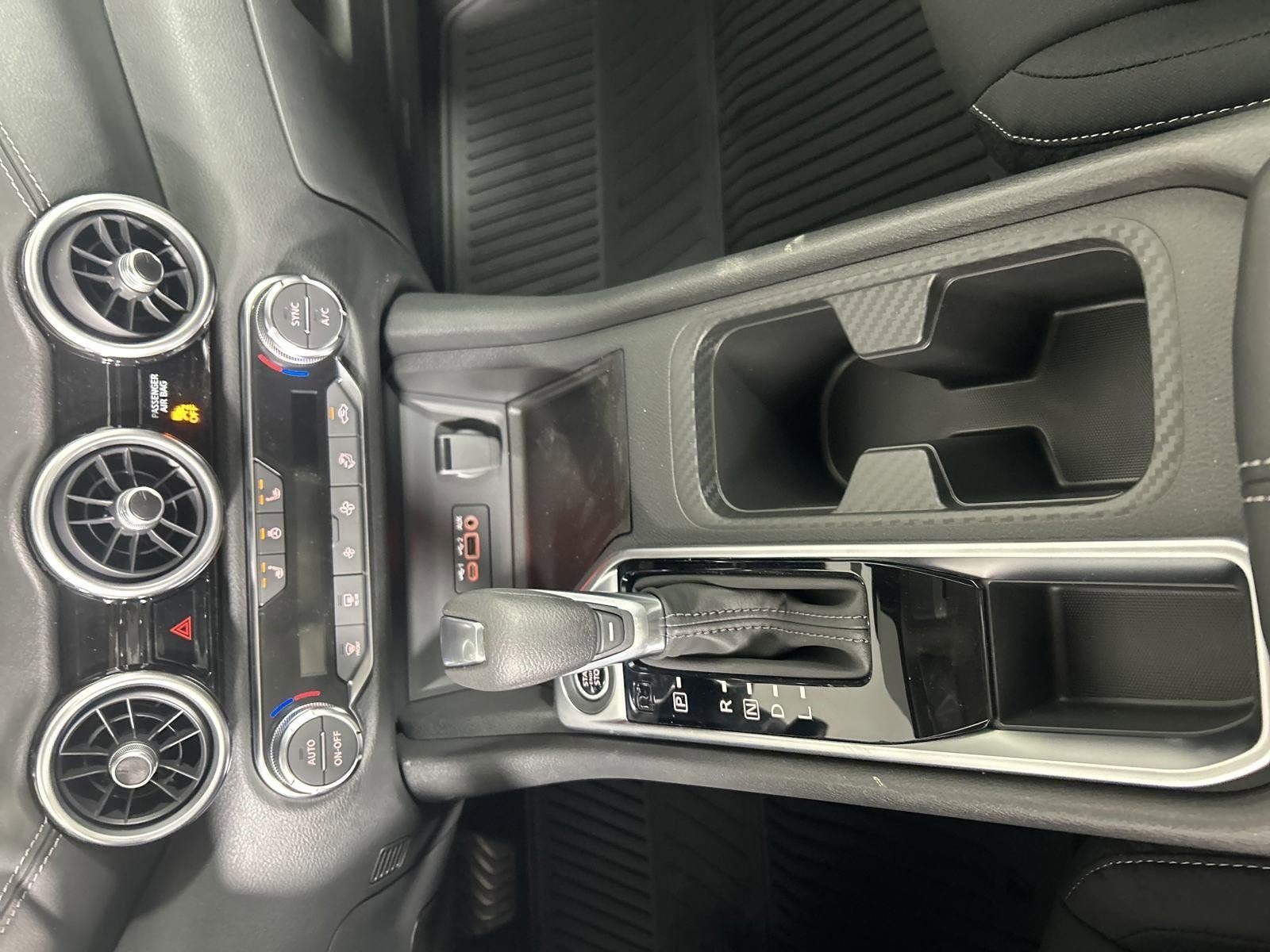 New 2025 Nissan Sentra SV w/ All-Weather Package FWD image 31