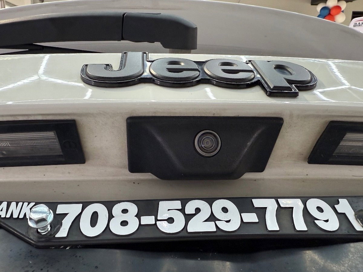 Used 2021 Jeep Renegade Latitude w/ Sun & Sound Group FWD image 33