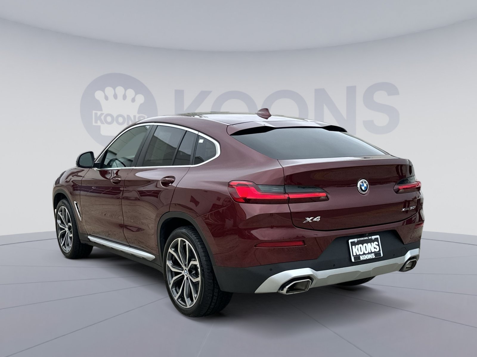 Used 2025 BMW X4 xDrive30i w/ Premium Package AWD/4WD image 8