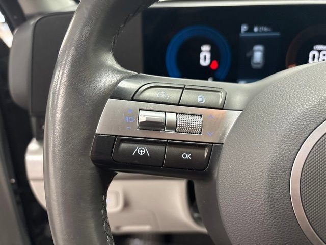 Used 2024 Hyundai Kona SEL AWD/4WD image 16