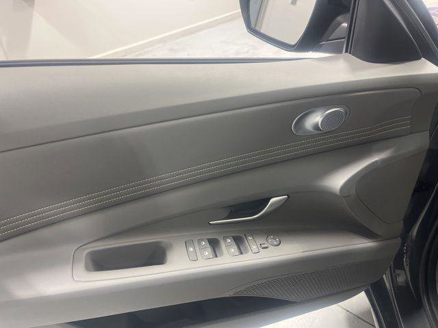 New 2026 Hyundai Elantra Sport image 6